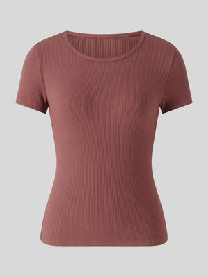 a women's t - shirt with short sleeves