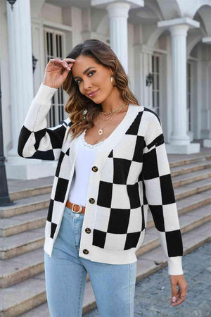 Cold Weather Confidence Button Up Checkered Cardigan - MXSTUDIO.COM