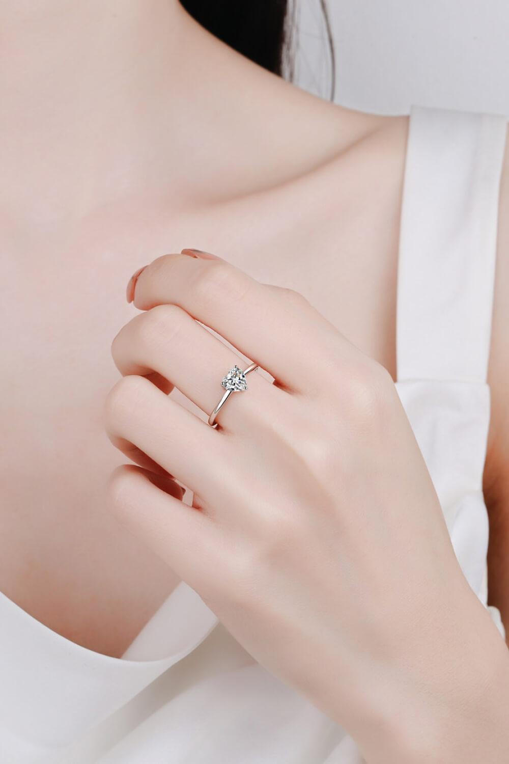 Delicately Cut Heart-Shaped Moissanite Solitaire Ring - MXSTUDIO.COM