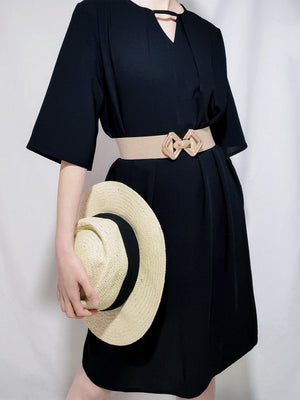 Display-Worthy Geometric Buckle Wide Stretch Waist Belt - MXSTUDIO.COM