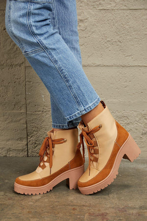 East Lion Color Block Lug Women's Lace Up Booties - MXSTUDIO.COM