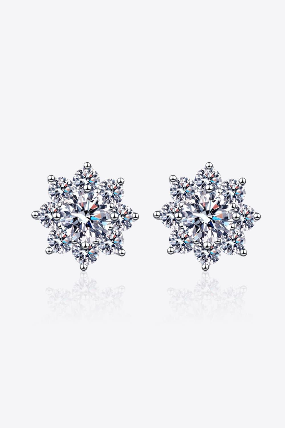 Eight Leaf Sterling Silver 1 Carat Moissanite Stud Earrings - MXSTUDIO.COM