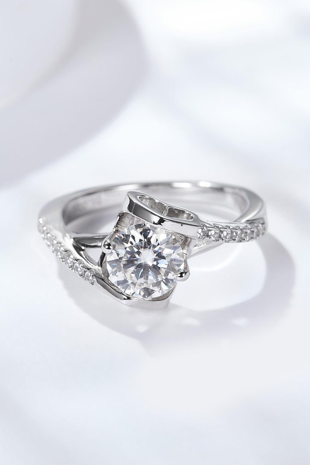 Endless Love Platinum Plated Moissanite Ring - MXSTUDIO.COM