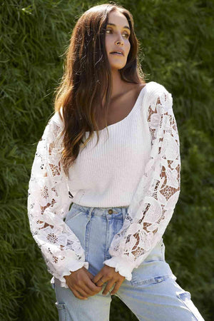 Feminine Comfort Knit White Lace Long Sleeve Top-MXSTUDIO.COM