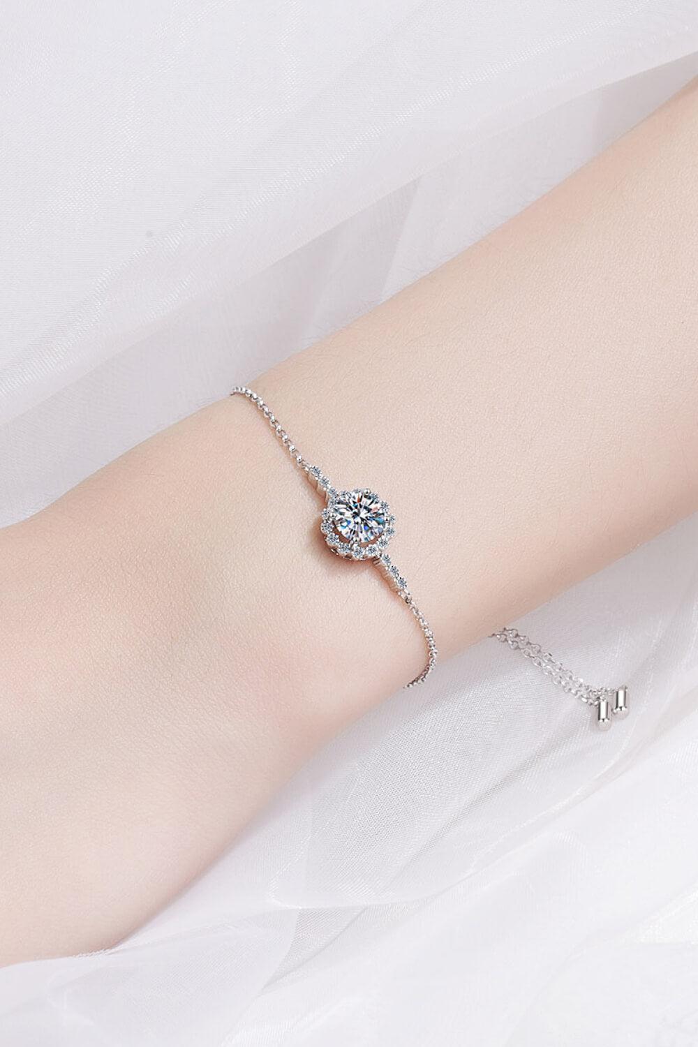 Gentle Round Cut 1 Carat Moissanite Slider Bracelet - MXSTUDIO.COM