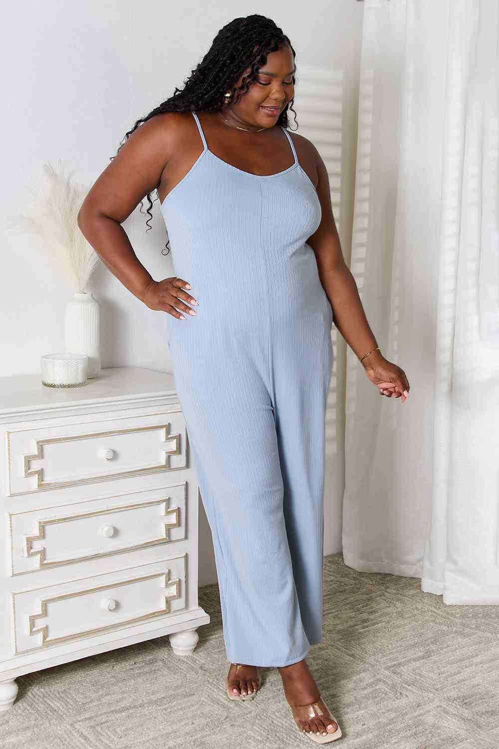 Graceful Hug Spaghetti Strap Plus Size V Neck Jumpsuit - MXSTUDIO.COM