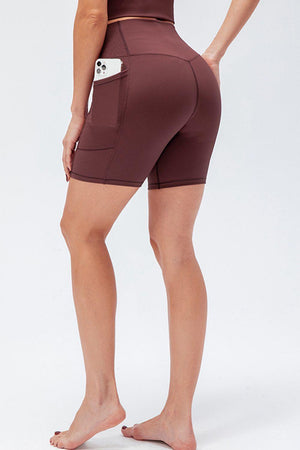 In Action V-Waistband Active Shorts - MXSTUDIO.COM