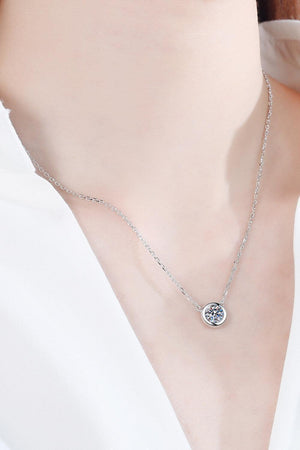 Inlaid 1 Carat Moissanite Round Pendant Necklace - MXSTUDIO.COM