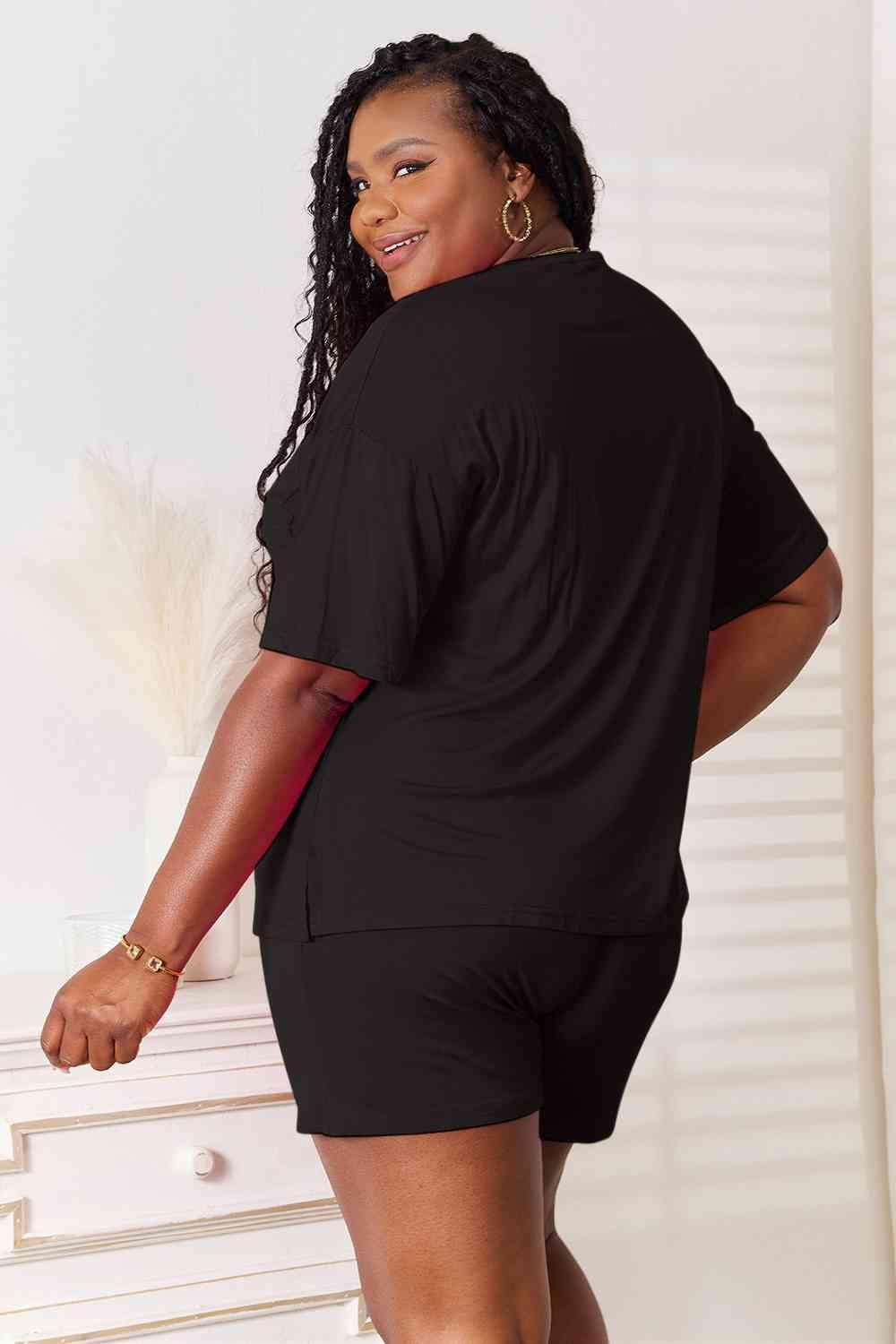 Jazz It Up Half Sleeve Plus Size Top And Shorts Set - MXSTUDIO.COM