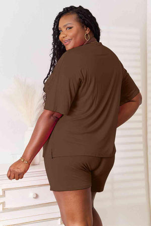 Jazz It Up Half Sleeve Plus Size Top And Shorts Set - MXSTUDIO.COM