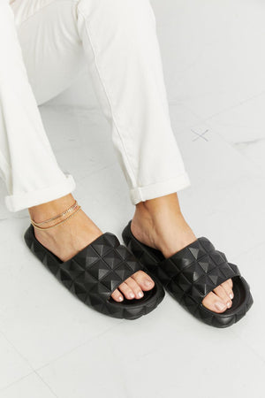 Legend Let's Unwind 3D Stud Black Slide Sandals - MXSTUDIO.COM