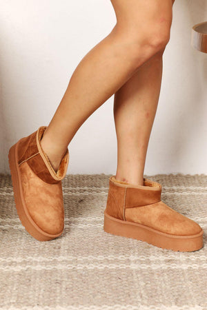 Legend Women's Camel Ugg Platform Mini Boots - MXSTUDIO.COM