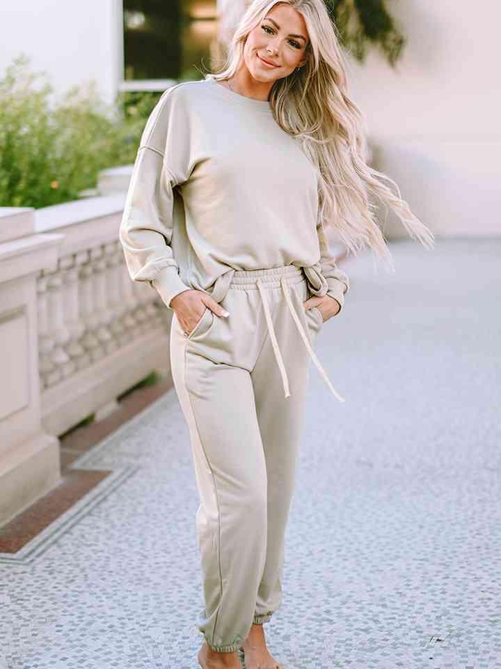 Light Gray Top and Pants Two Piece Lounge Set - MXSTUDIO.COM