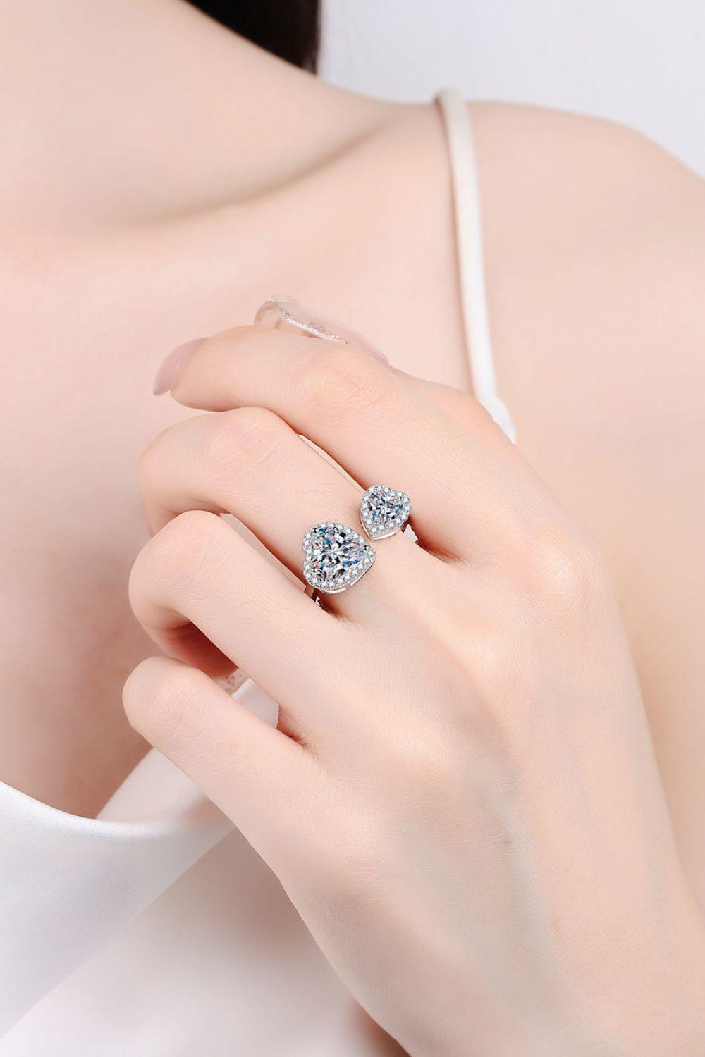 Open Band 2.55 Carat Moissanite Heart Ring - MXSTUDIO.COM