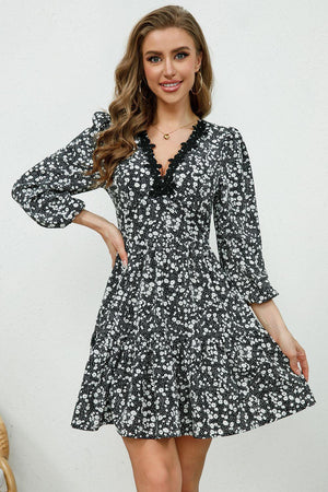 Perfect And Fab Three-Quarter Sleeve V Neck Floral Dress - MXSTUDIO.COM