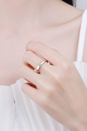 Radiating Brilliance Inlaid Square Moissanite Ring - MXSTUDIO.COM