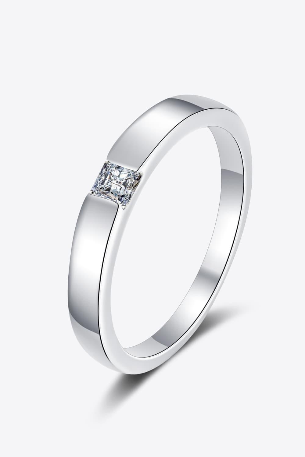 Radiating Brilliance Inlaid Square Moissanite Ring - MXSTUDIO.COM