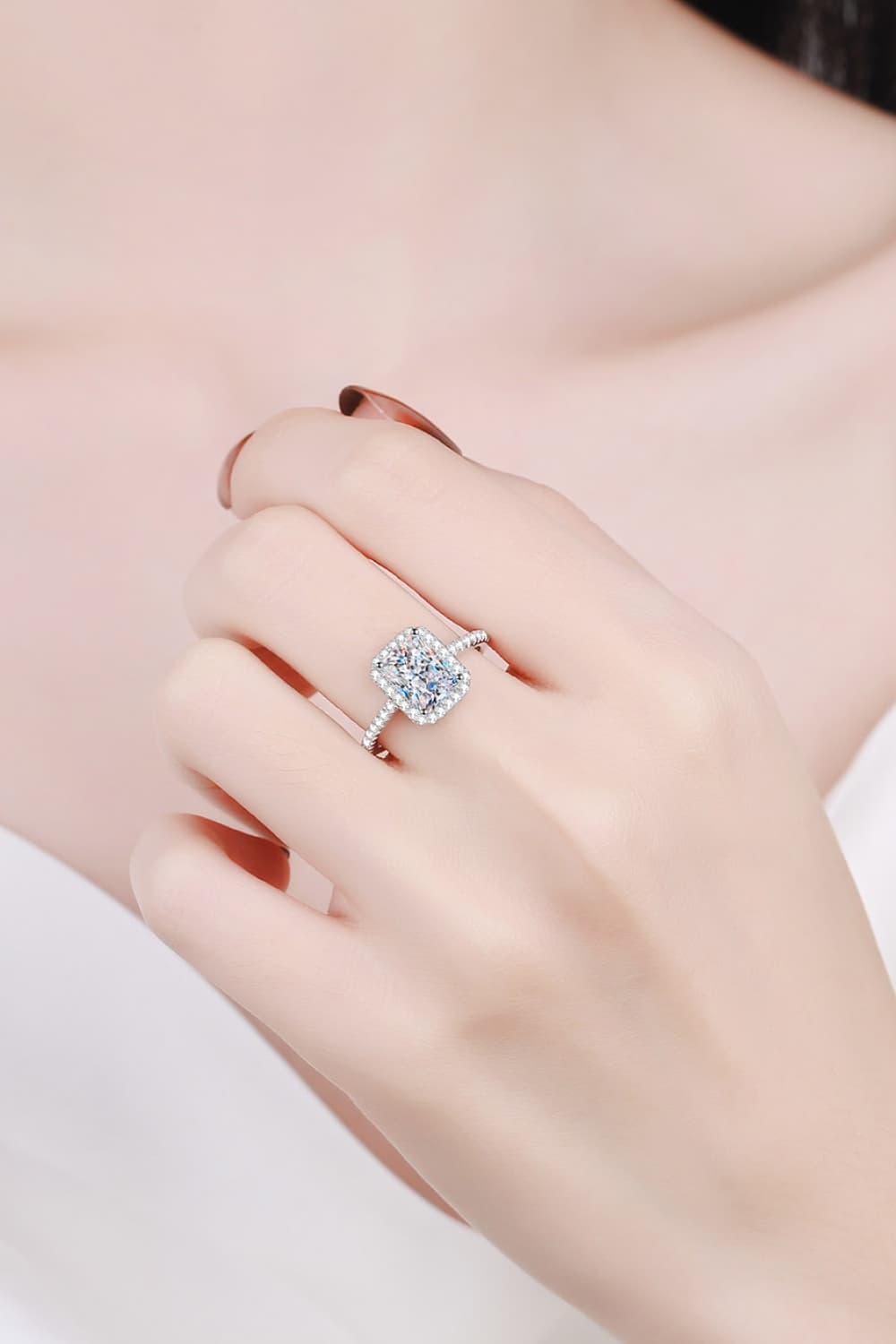 Resilient Sparkle 2 Carat Moissanite Halo Ring - MXSTUDIO.COM