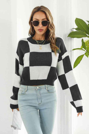 Stylishly Comfy Cropped Color Block Sweater - MXSTUDIO.COM