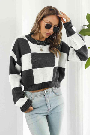 Stylishly Comfy Cropped Color Block Sweater - MXSTUDIO.COM