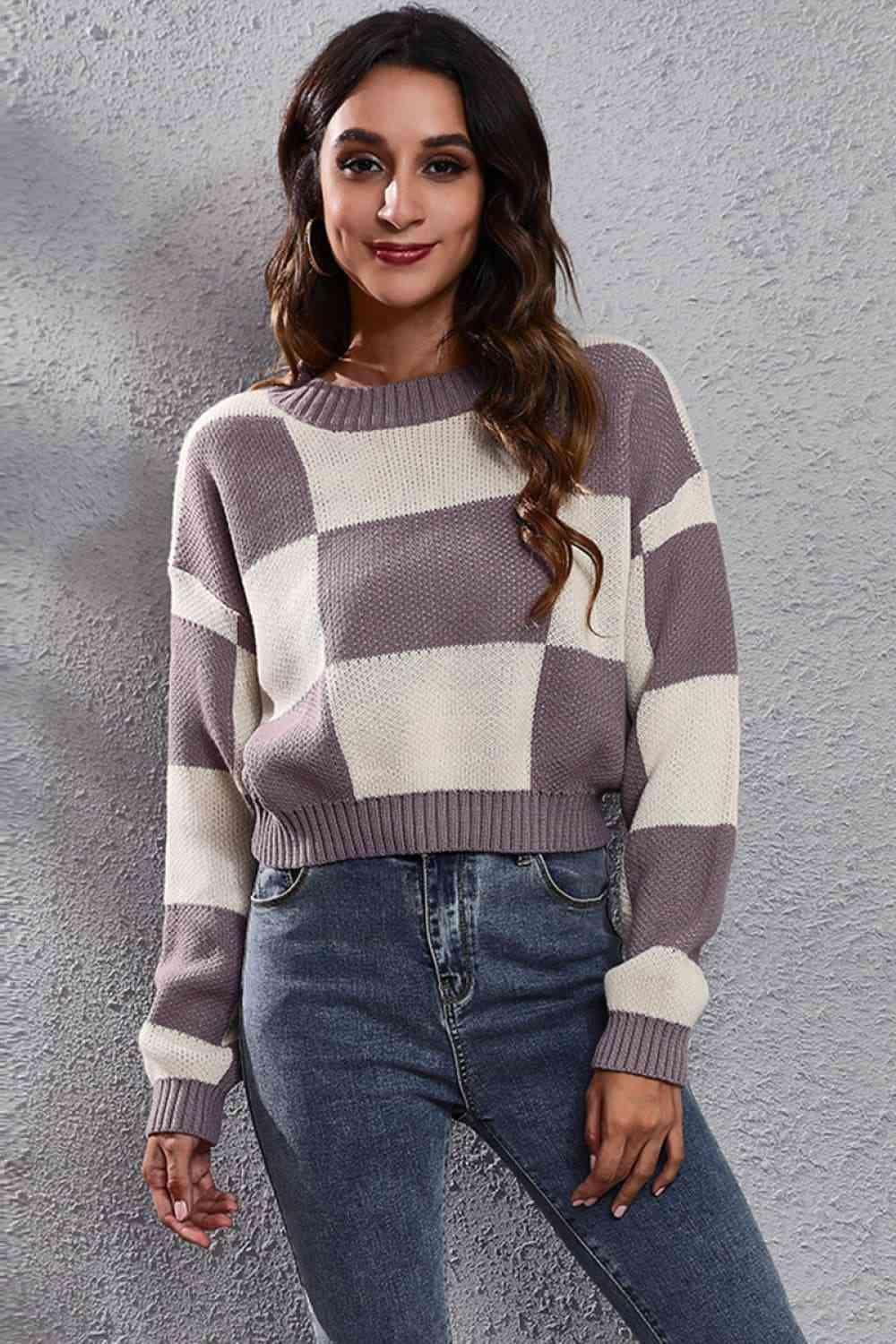 Stylishly Comfy Cropped Color Block Sweater - MXSTUDIO.COM