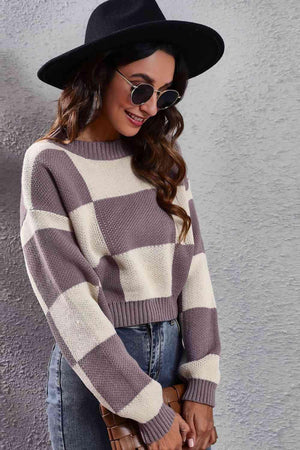 Stylishly Comfy Cropped Color Block Sweater - MXSTUDIO.COM