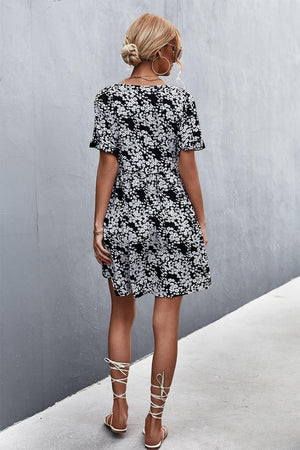 Summer Mystique Buttoned Floral Short Sleeve Dress - MXSTUDIO.COM