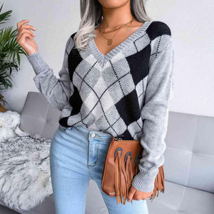 Timeless Choice V-Neck Argyle Sweater-MXSTUDIO.COM