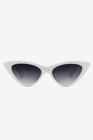 Versatile Chain Detail Cat Eye Polycarbonate Sunglasses - MXSTUDIO.COM