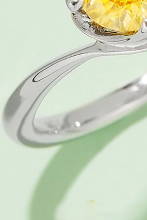 Vibrant Round Solitaire 1 Carat Moissanite Ring - MXSTUDIO.COM