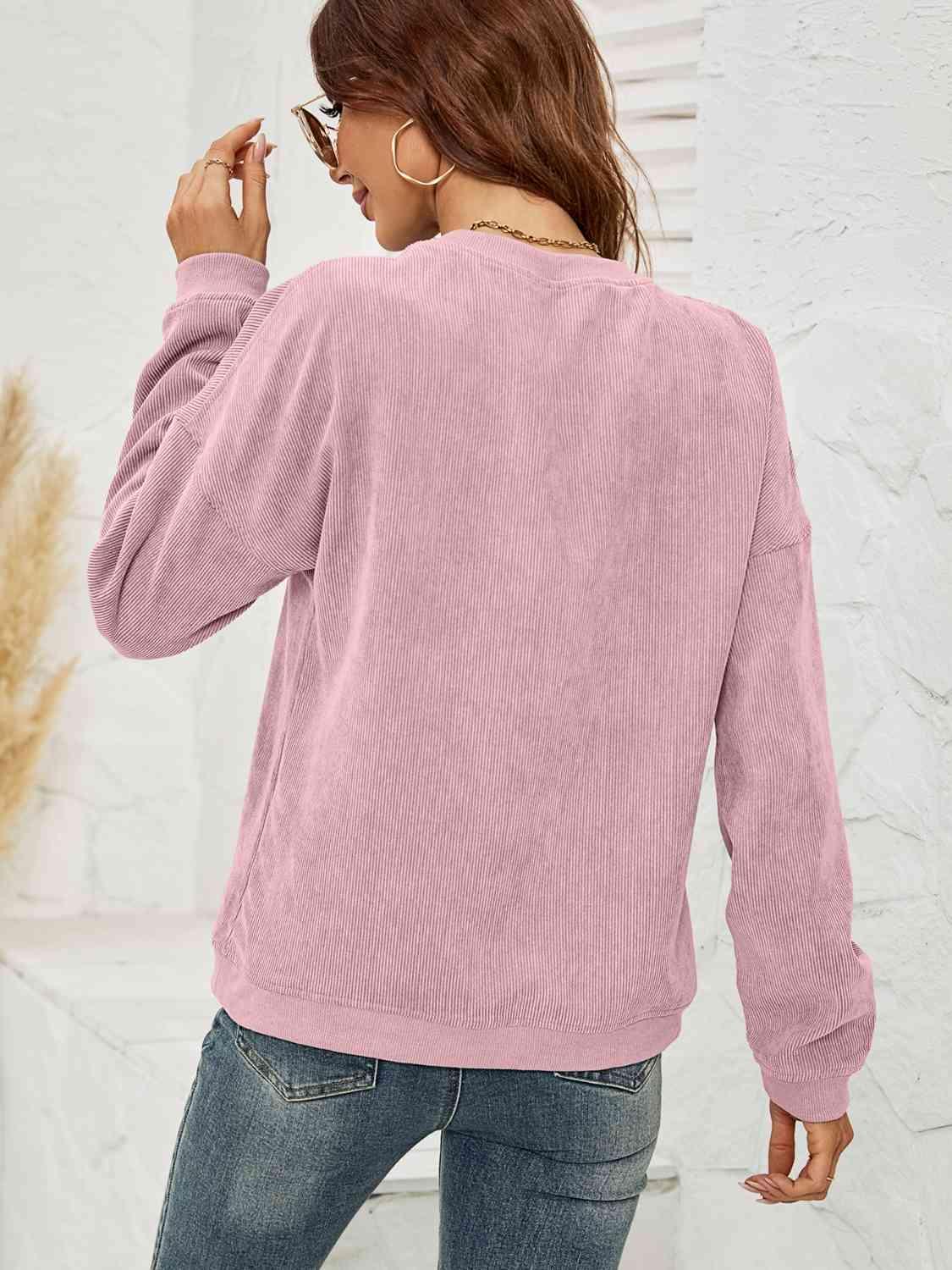 Warm Embraced Merry Christmas Sweatshirt-MXSTUDIO.COM