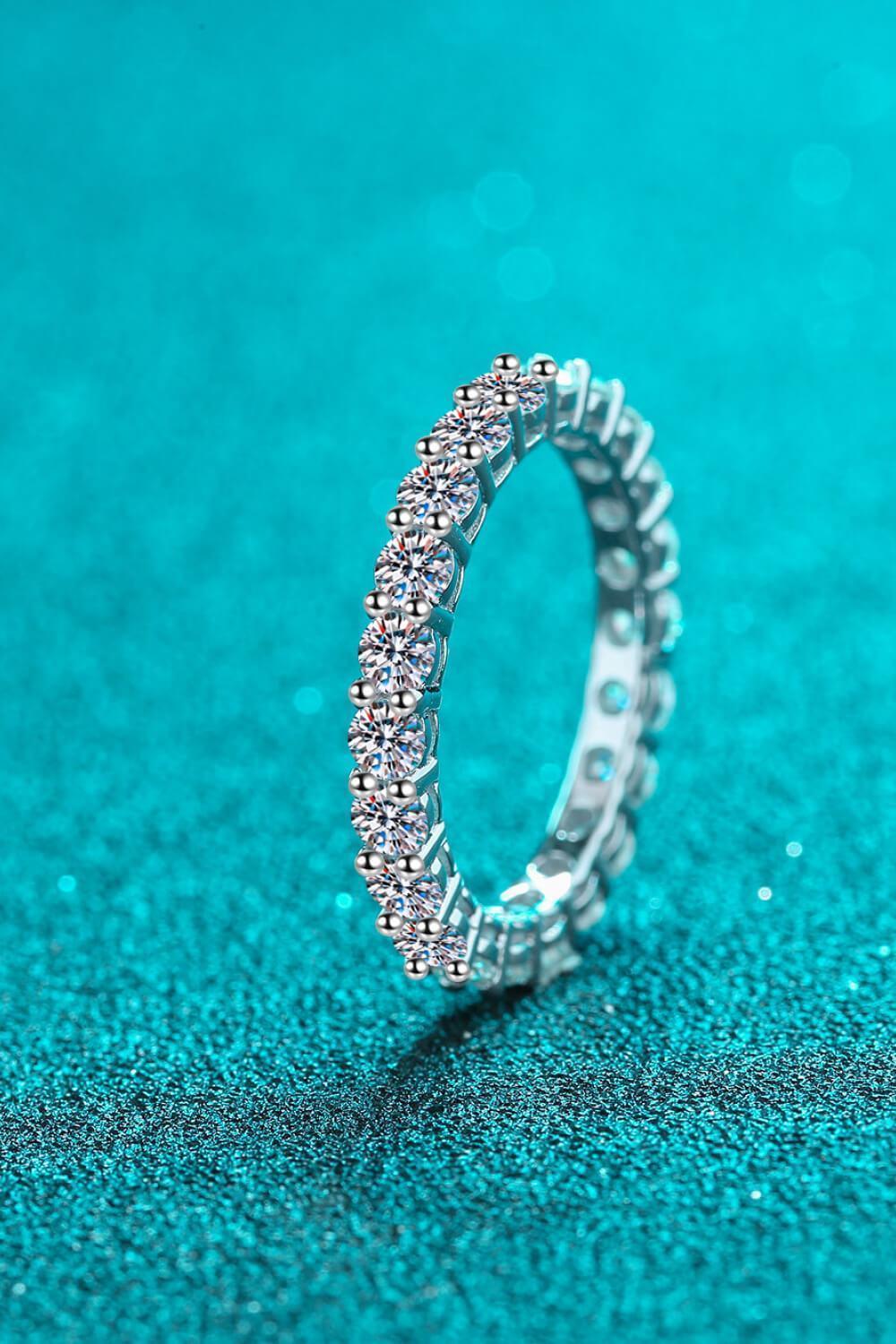 Wonderful 2.2 Carat Sterling Silver Moissanite Ring - MXSTUDIO.COM
