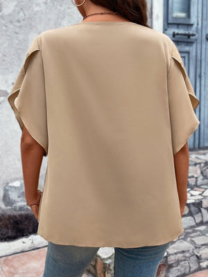 Contrast Tan Flutter Sleeve Plus Size V-Neck Blouse - MXSTUDIO.COM