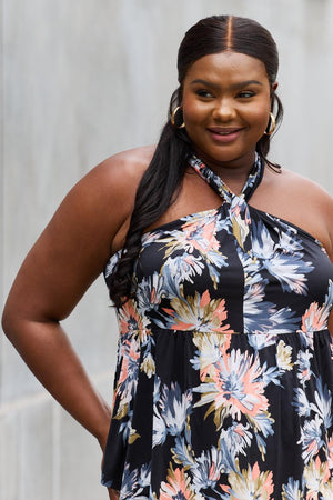Flattering Plus Size Sleeveless Floral Halter Top - MXSTUDIO.COM