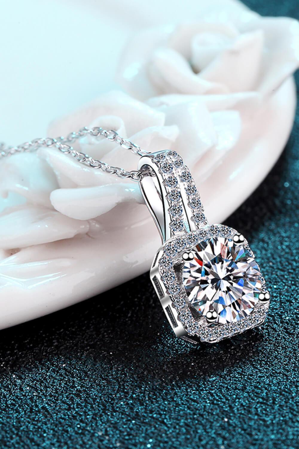 1 Carat Moissanite Encrusted Drop Pendant Necklace - MXSTUDIO.COM