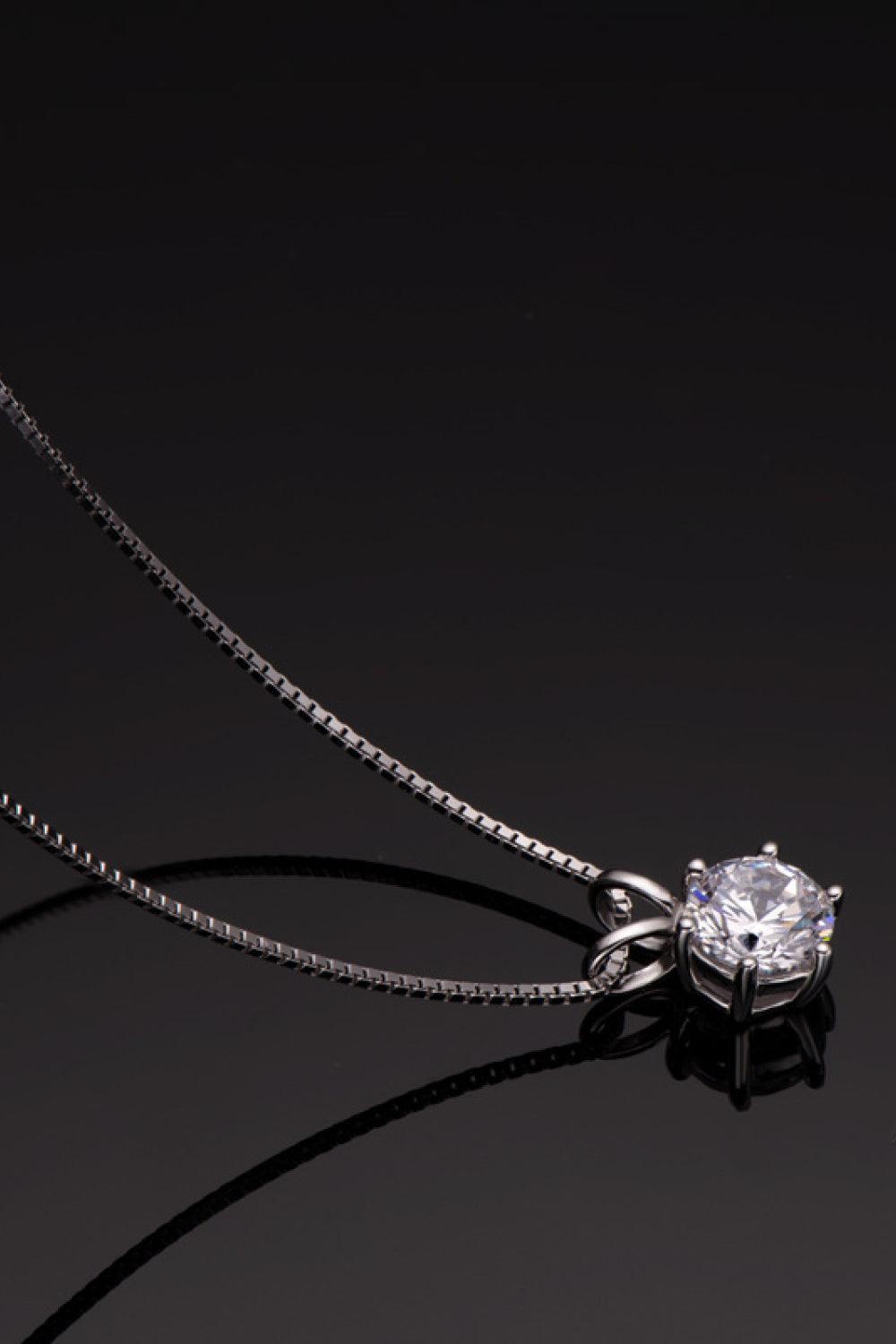 1 Carat Moissanite Pendant Gold / Platinum-Plated Necklace - MXSTUDIO.COM