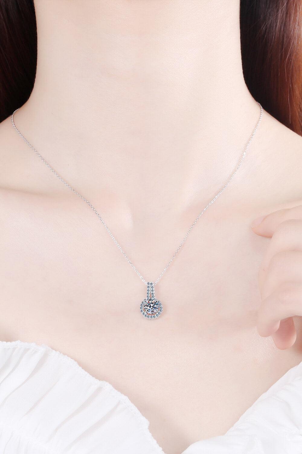 1 Carat Moissanite Round Drop Pendant Necklace - MXSTUDIO.COM