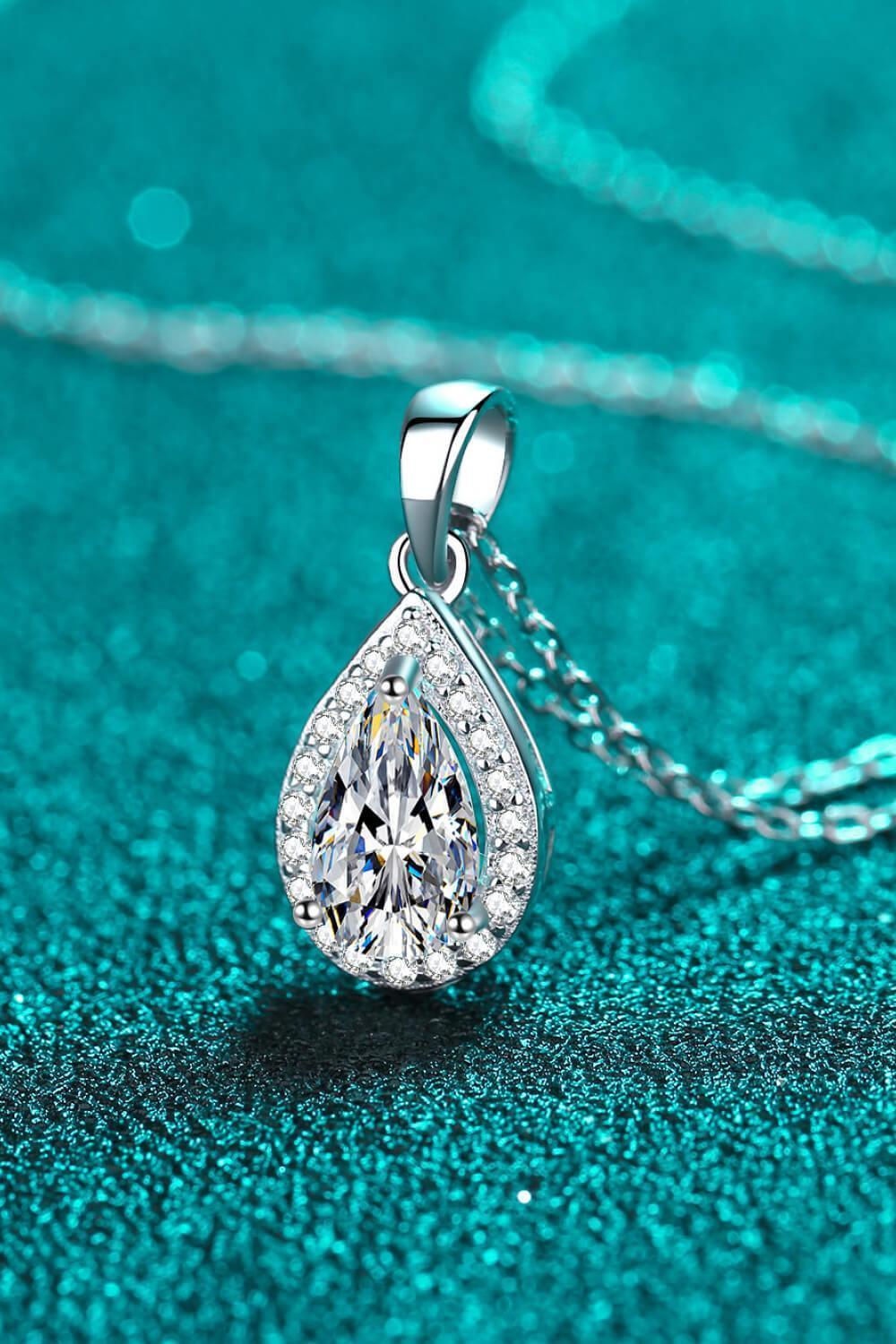 1 Carat Moissanite Teardrop Pendant Necklace - MXSTUDIO.COM