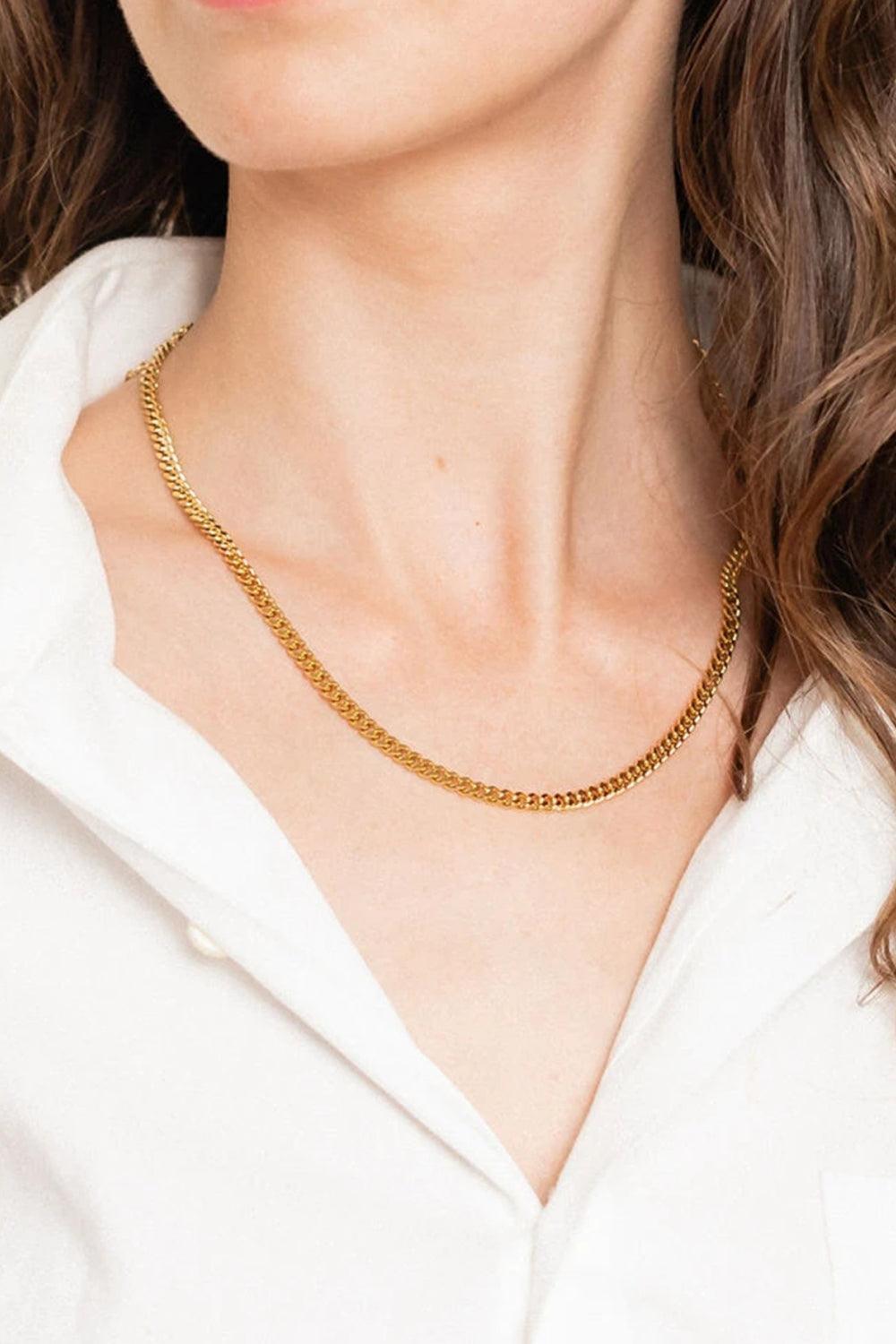 Alluring Presence 18K Gold Plated Curb Chain Necklace - MXSTUDIO.COM