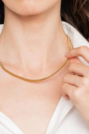 Alluring Presence 18K Gold Plated Curb Chain Necklace - MXSTUDIO.COM