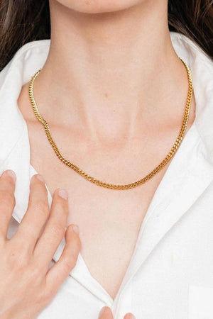 Alluring Presence 18K Gold Plated Curb Chain Necklace - MXSTUDIO.COM