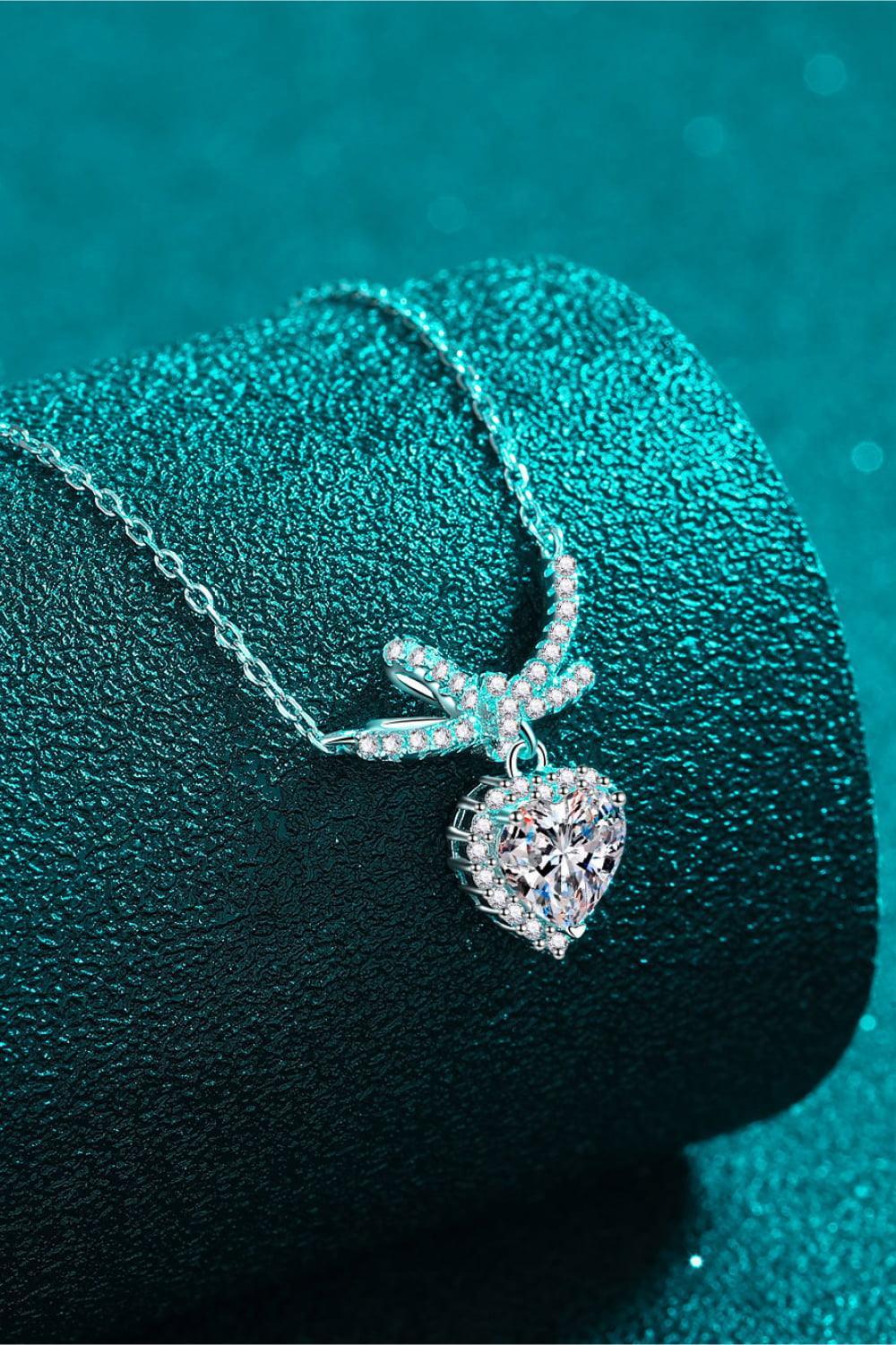 Amazing 1 Carat Heart Moissanite Pendant Necklace - MXSTUDIO.COM