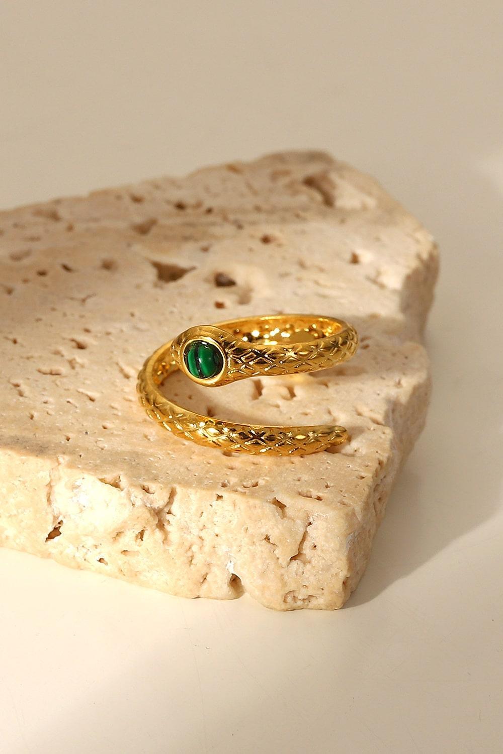 Artistic Expression Malachite Bypass Gold Snake Ring - MXSTUDIO.COM