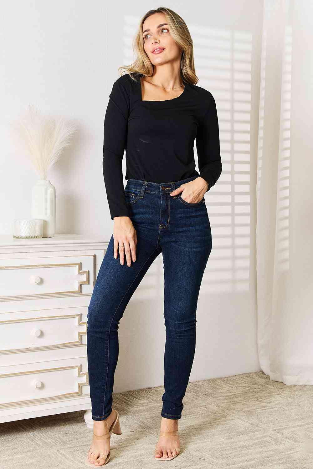 Asymmetrical Neck Women's Black Tops-MXSTUDIO.COM