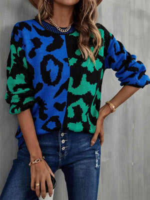 Bold And Cozy Crew Neck Leopard Print Sweater-MXSTUDIO.COM