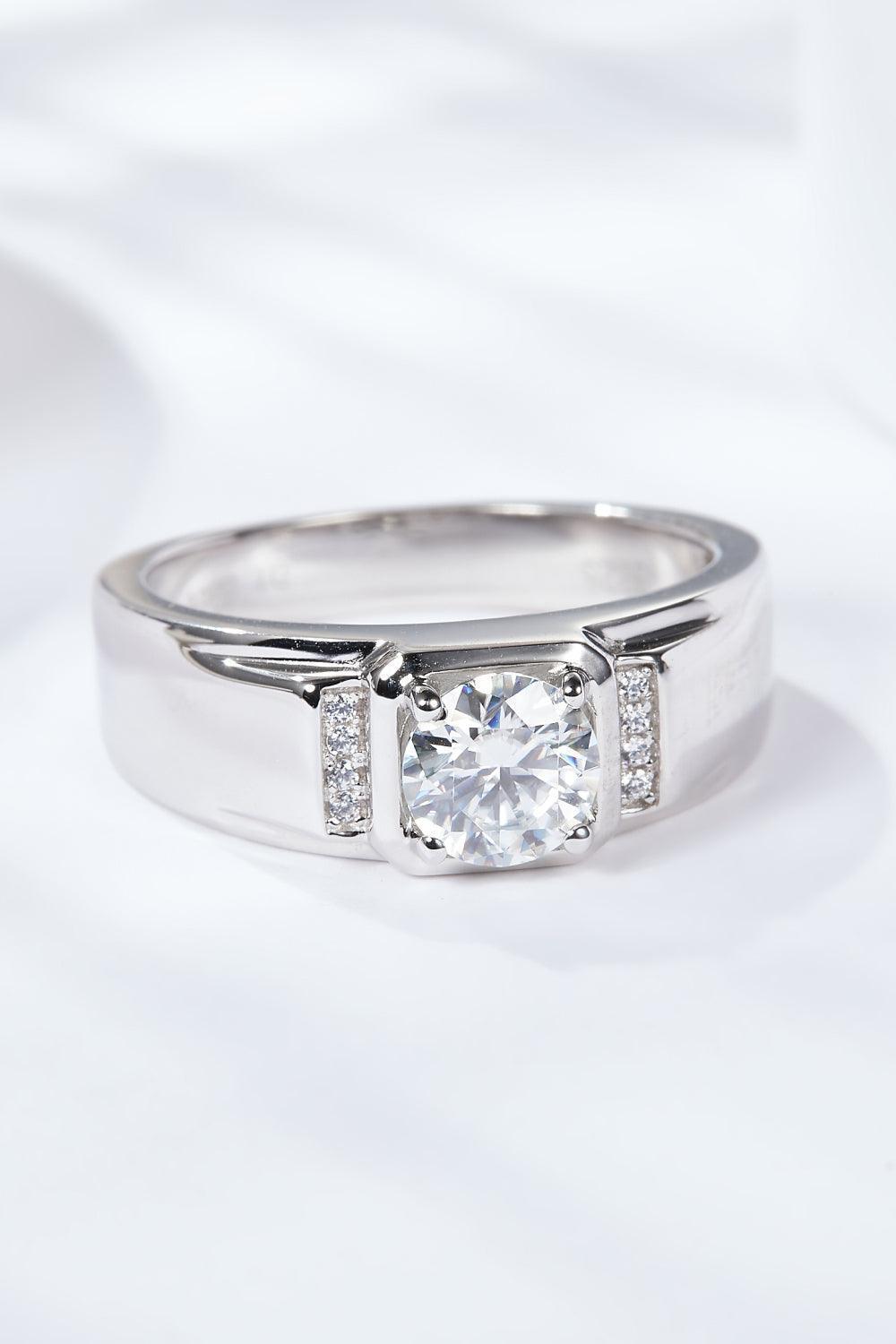 Brilliant Shine Platinum-Plated 1 Carat Moissanite Ring - MXSTUDIO.COM