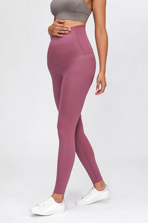 Bump-Cradling Maternity Yoga Pants - MXSTUDIO.COM