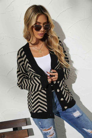 Casual Warmth Button-Down Chevron Cardigan - MXSTUDIO.COM