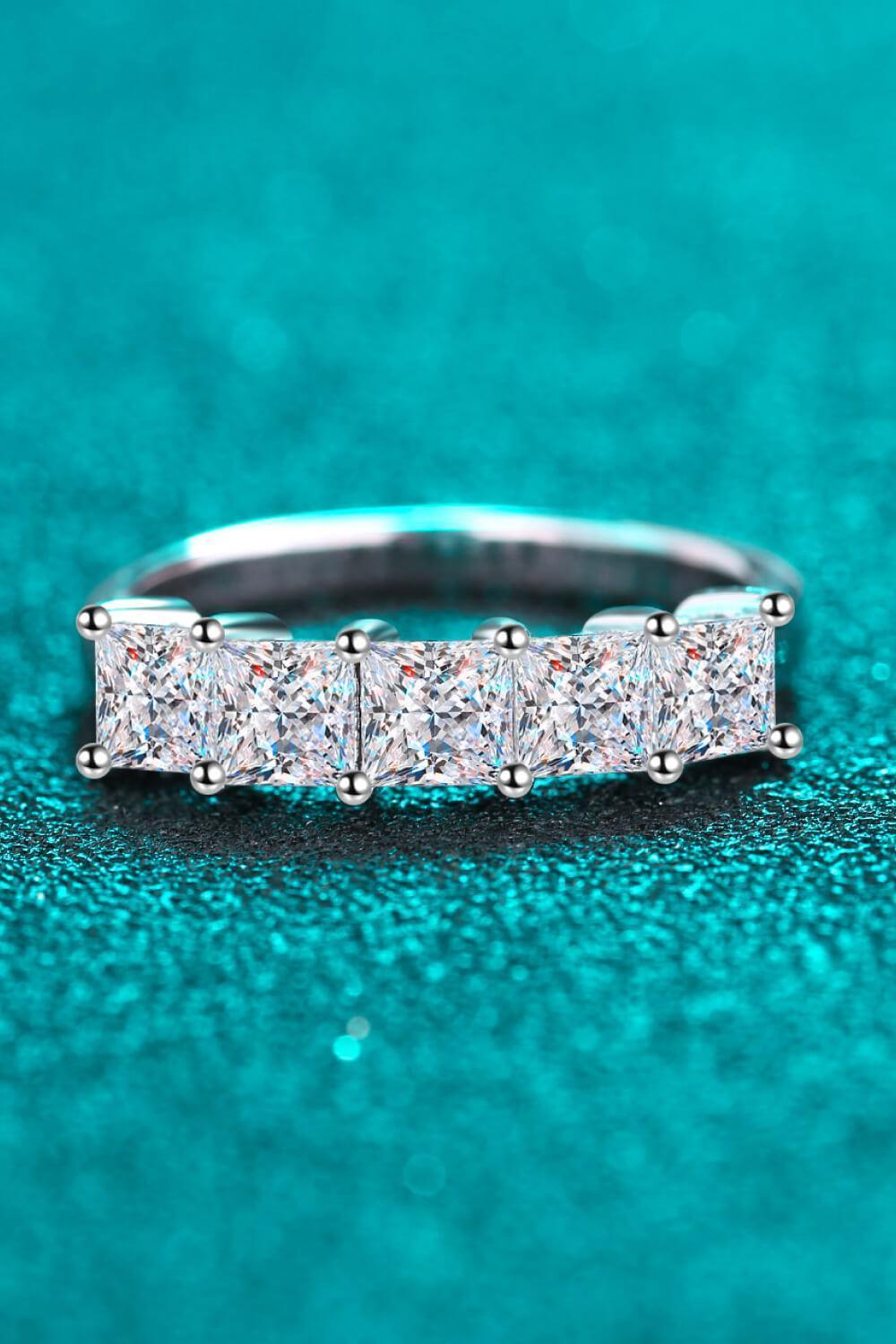 Charming Surprise Sterling Silver 2 Carat Moissanite Ring - MXSTUDIO.COM