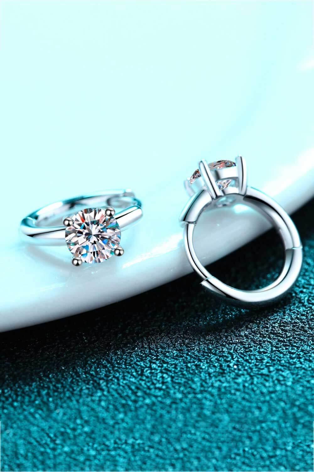 Classic 1 Carat Moissanite Huggie Earrings - MXSTUDIO.COM